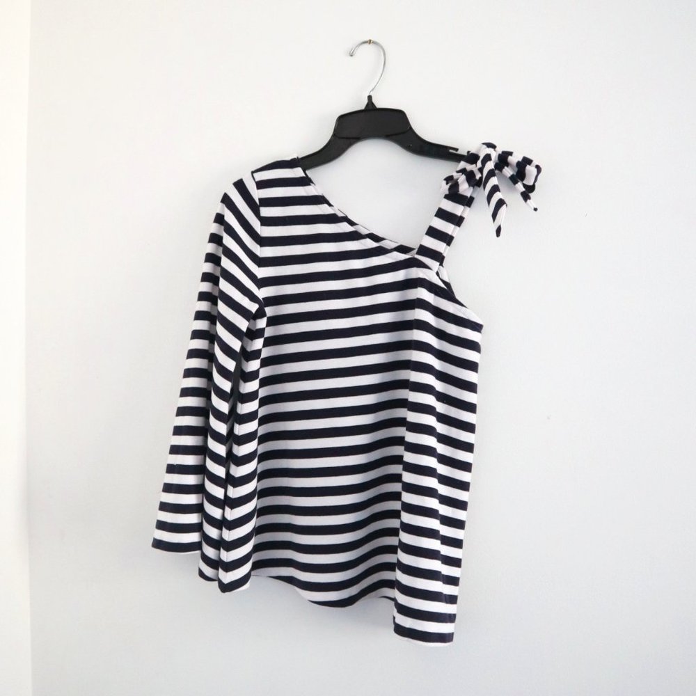 CLUB MONACO Navy One shoulder Top